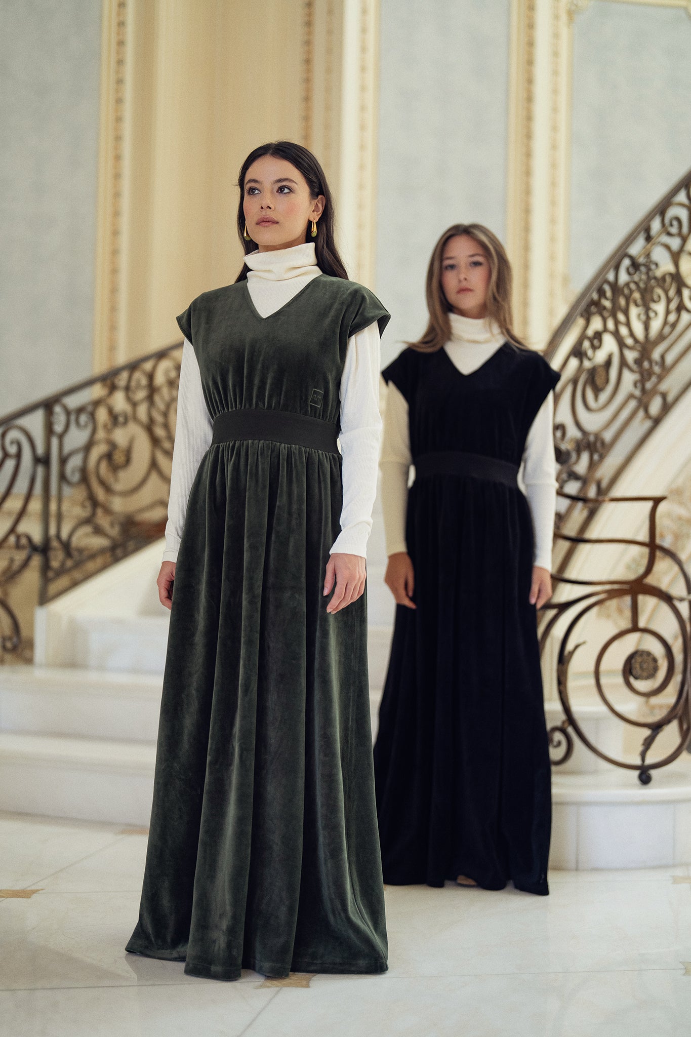 Velour V Neck Maxi - Black